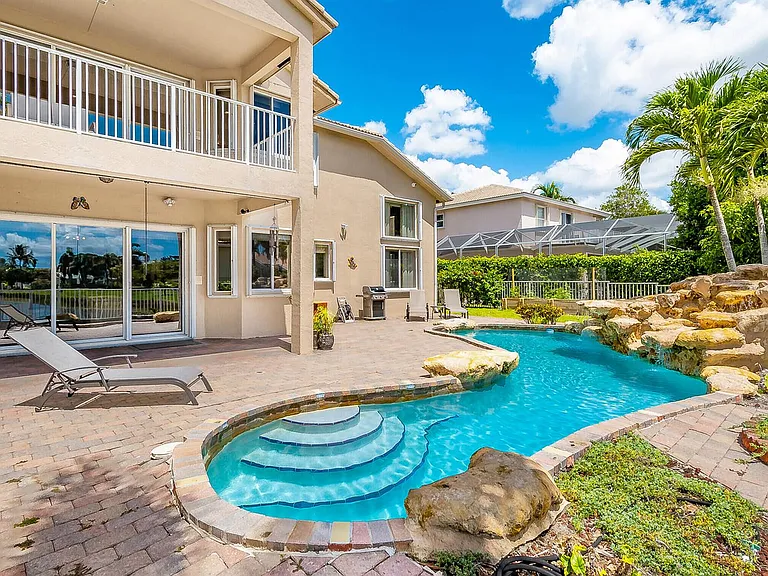 4600 Mariners Cove Dr — Photo 27