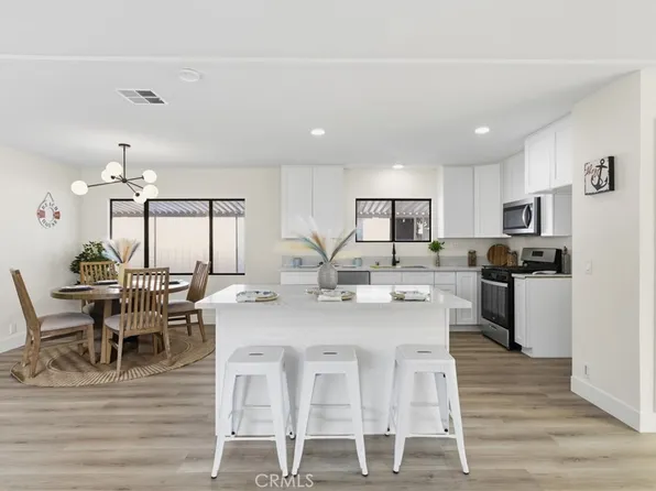 300 N Rampart St Trlr 152, Orange, CA 92868