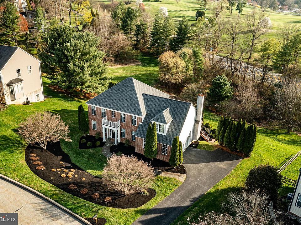 1st image of 939 Baylowell Dr