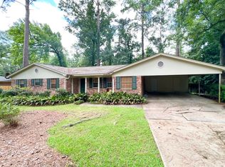 2112 Great Oak Dr, Tallahassee, FL 32303