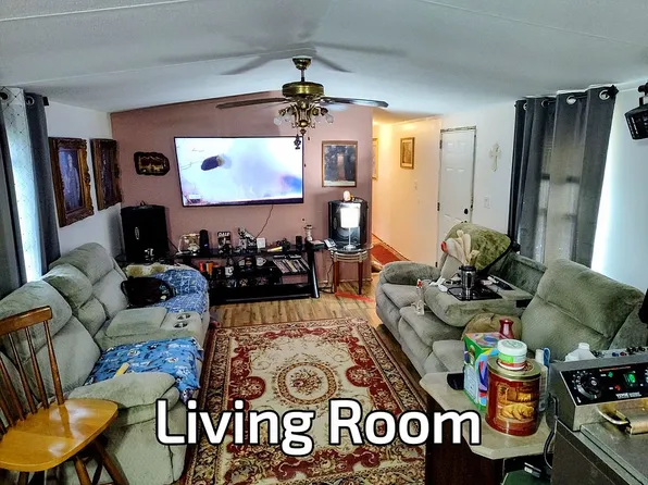 109 Chickadee Ln, Windsor, VA 23487