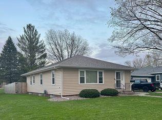 503 6th St NE, Clarion, IA 50525
