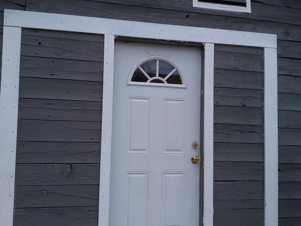 1st image of 215 McDougal Ave