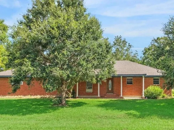 111 Chadwick, Bay City, TX 77414