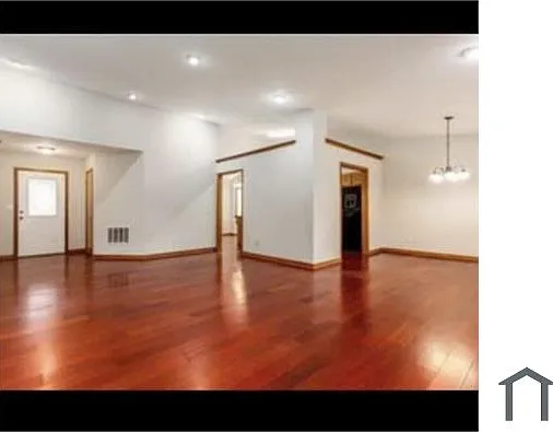 3 bed, 1786 sqft, $2,450 — Photo 3