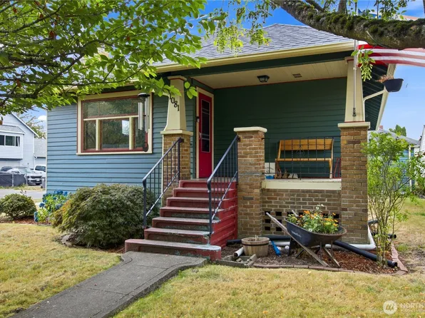 1081 Lafromboise Street, Enumclaw, WA 98022