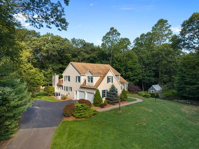 6 Ovata Drive, Gales Ferry, CT, 06335