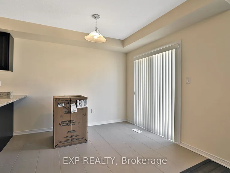 7 Pagebrook Cres — Photo 8