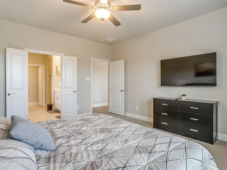 6436 Bronco Rd — Photo 2