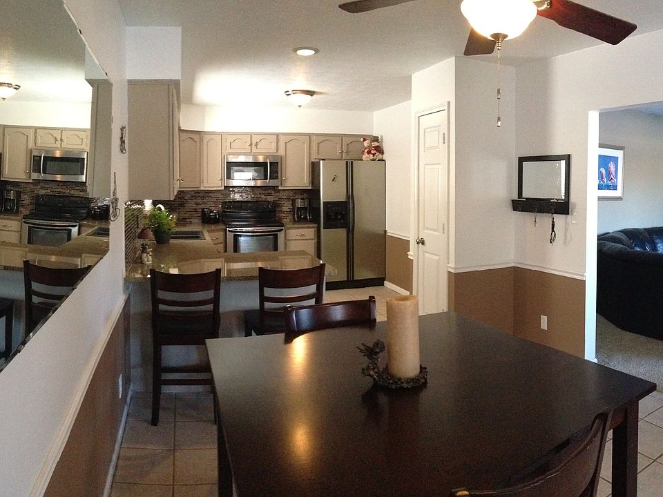 1st image of 8571 Scarsdale Dr E