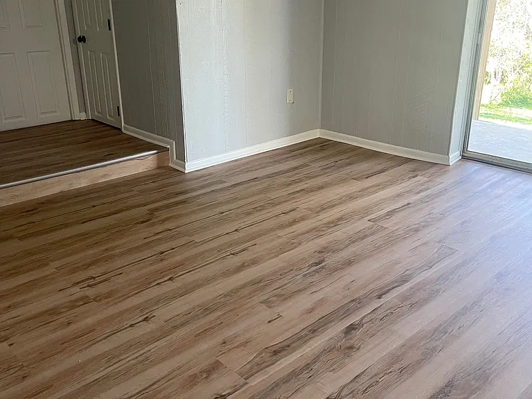 16 Hughes Ave — Photo 6