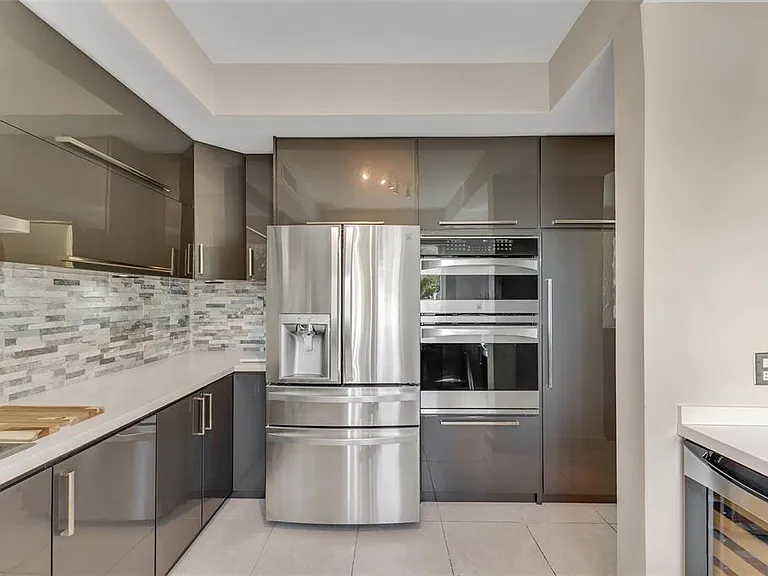 6690 Calle Turquoise #324 — Photo 11