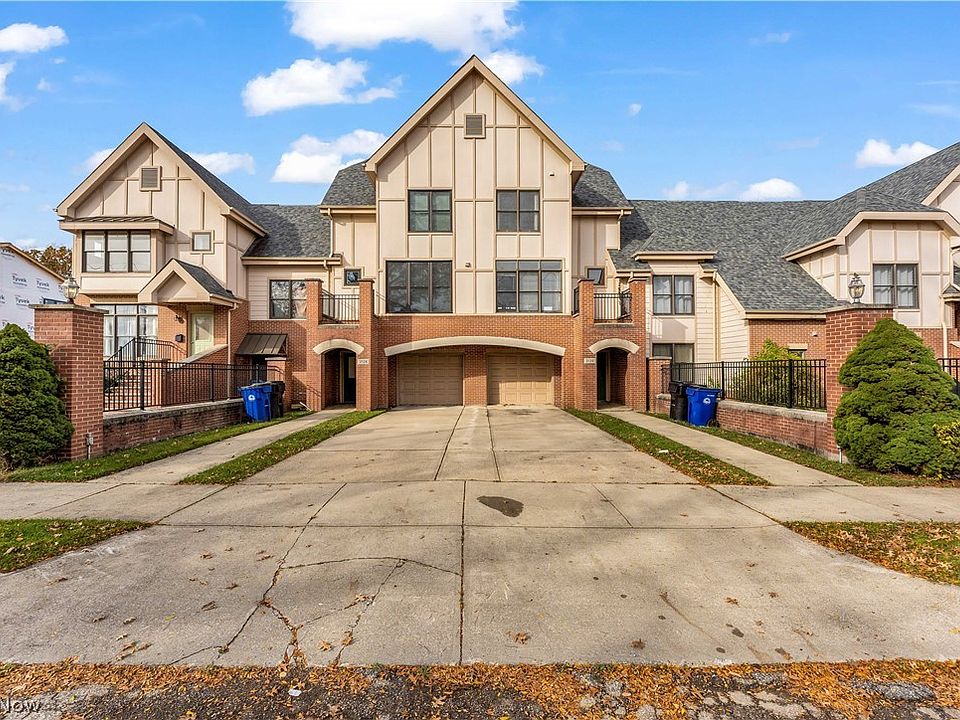 1st image of 3126 E 135th St #3