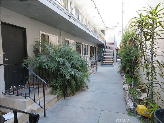 3rd image of 1547 Euclid St