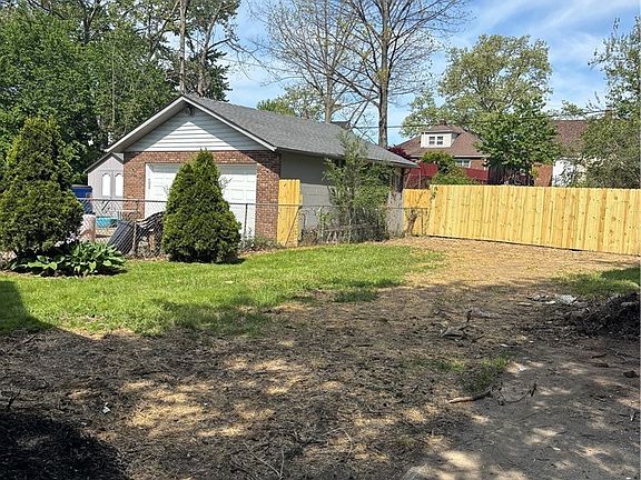 5th image of 3906 Brookside Blvd