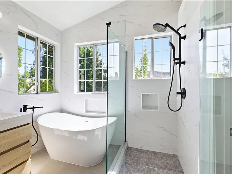 521 Porpoise Bay Ter #A — Photo 39
