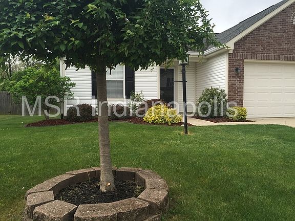 2nd image of 7849 Fox Glen Dr