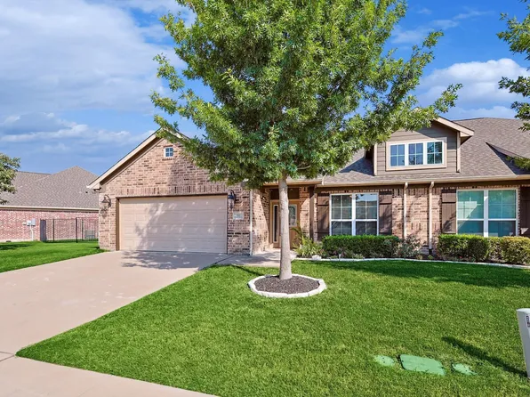 105 Terra Verde Ct, Waxahachie, TX 75165
