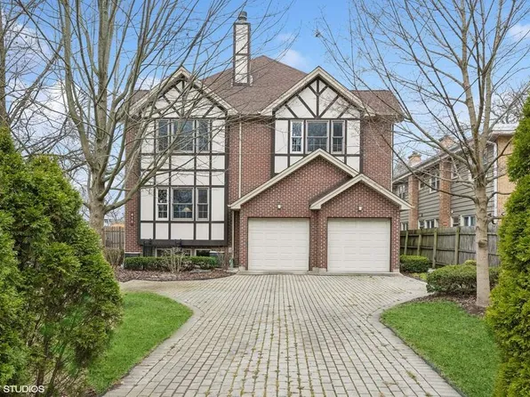 410 Green Bay Rd, Glencoe, IL 60022