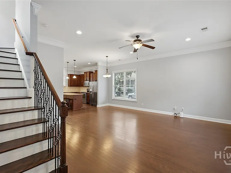 1701 Lincoln St — Photo 6
