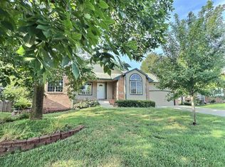 1407 W Quail Crossing Ct, Andover, KS 67002