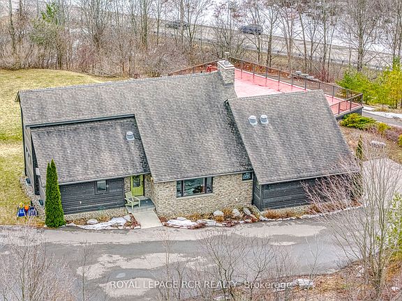 2nd image of 15995 Humber Station Rd