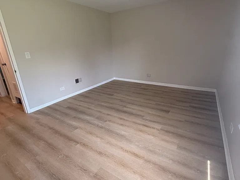 521 73rd St #104 — Photo 25