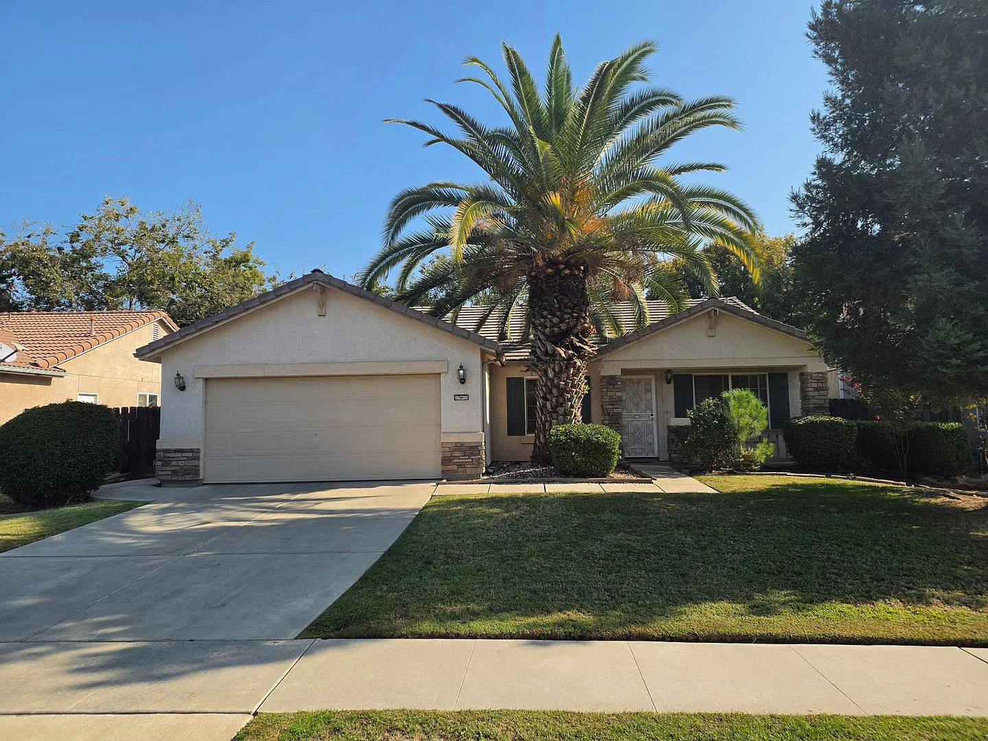 Beautiful Home for rent in Visalia, Ca — Photo 1