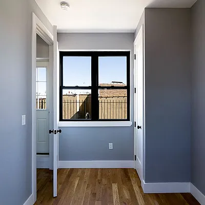 Rented by Nooklyn NYC LLC | media 18