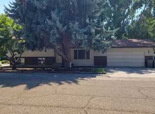 2425 Wildflower Dr, Nampa, ID 83686