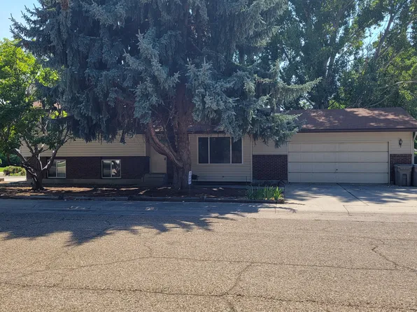 2425 Wildflower Dr, Nampa, ID 83686