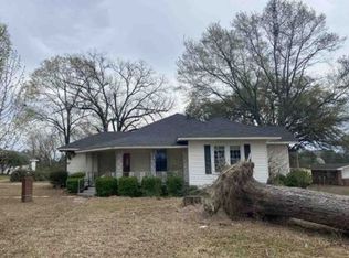 802 Elm St, Bernice, LA 71222