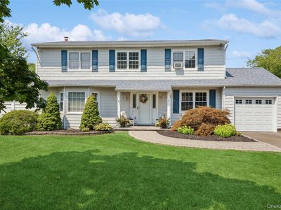 7 Mark Lane, Farmingville, NY, 11738