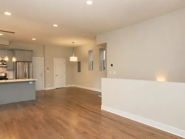 1945 N Winchester Ave APT 1F, Chicago, IL 60622