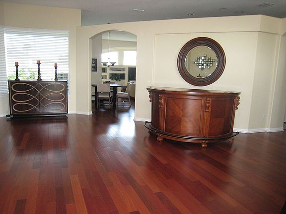 Foyer / Living Room