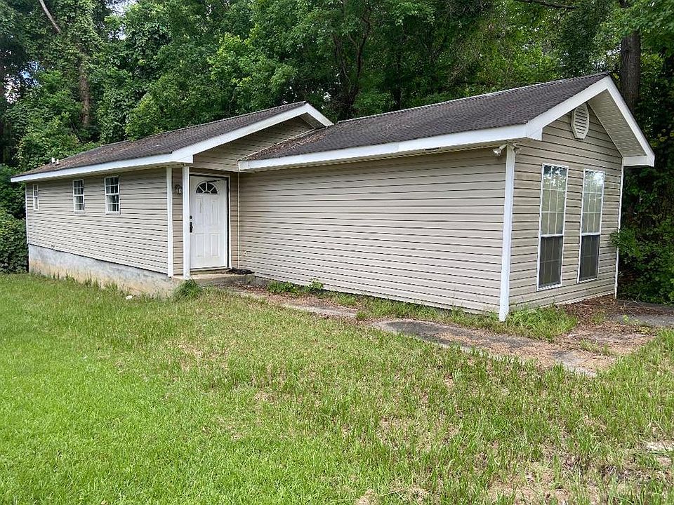 2nd image of 3104 Campbell Dr