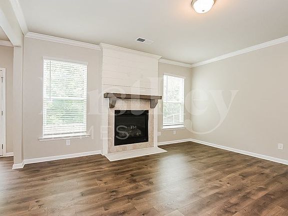2nd image of 40 Maple Grove Dr