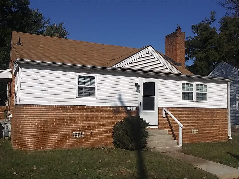 1st image of 1211 Queen Ann St