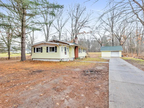 1034 Hinckley Blvd, Jackson, MI 49203