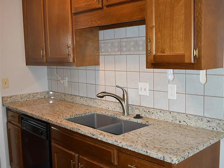 122 Lewis Ln — Photo 14