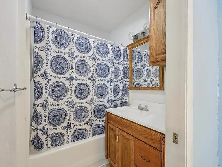 5710 Glasgow Ln — Photo 24