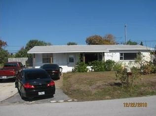 604 5th St SW, Vero Beach, FL 32962