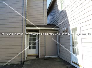 21960 NE Chinook Way APT C, Fairview, OR 97024