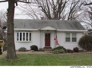 715 E Rosedale Dr, East Alton, IL 62024