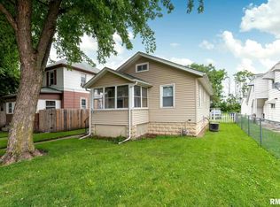 529 15th Ave, East Moline, IL 61244