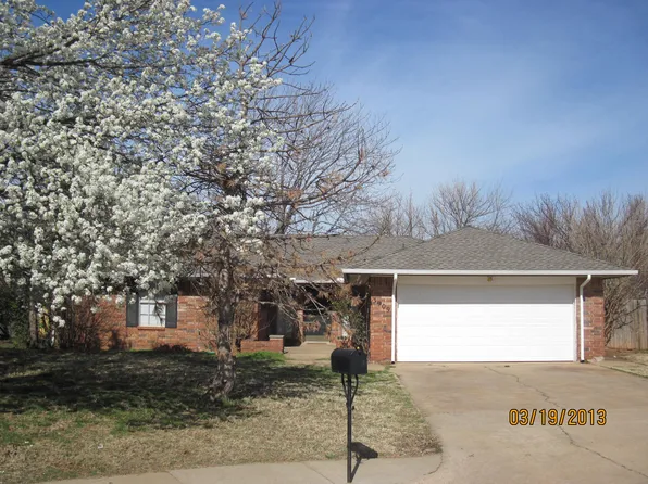 3909 Smiling Hill Cir, Edmond, OK 73013