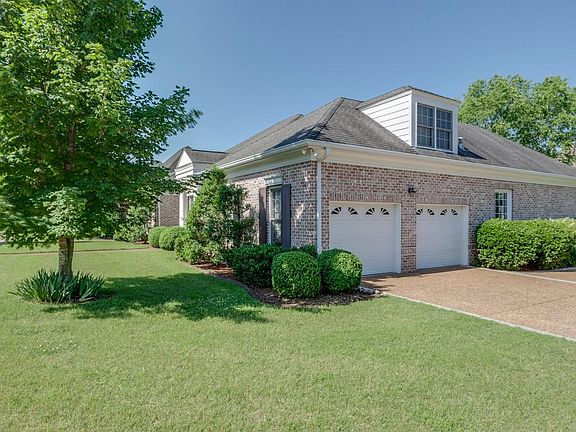 3rd image of 501 Marigold Dr