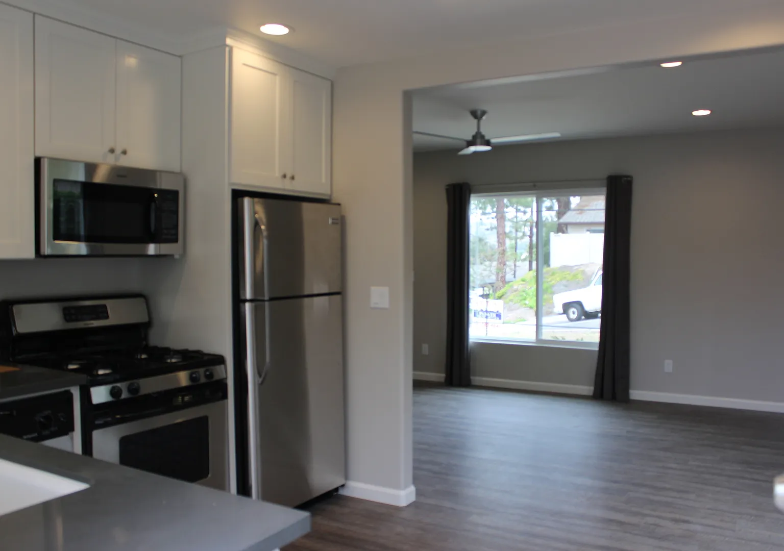 Beautifully Remodeled 2 BR Home in La Mesa/Rolando/SDSU area — Photo 1