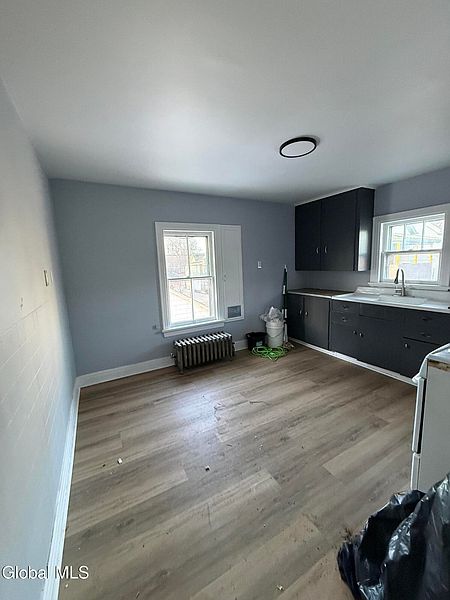 4th image of 148 N Arlington Avenue
