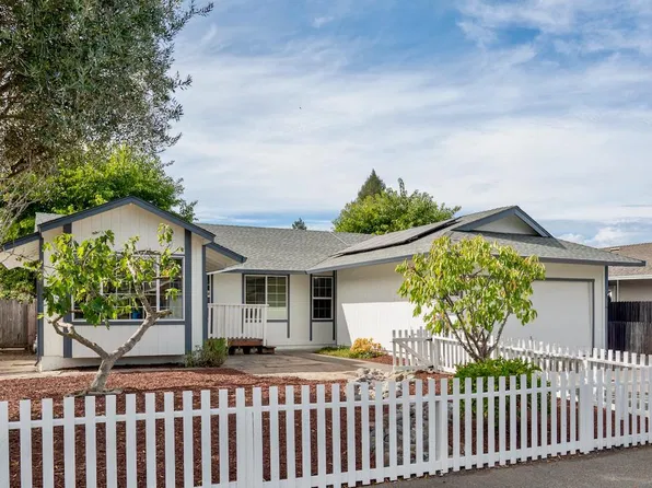 8479 Lakewood Avenue, Cotati, CA 94931